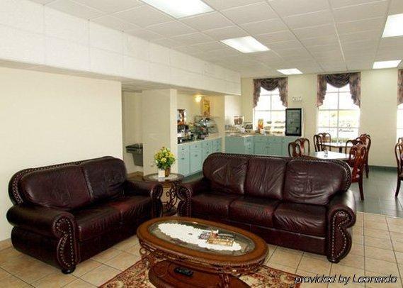 Quality Inn Chipley I-10 At Exit 120 Restaurant photo